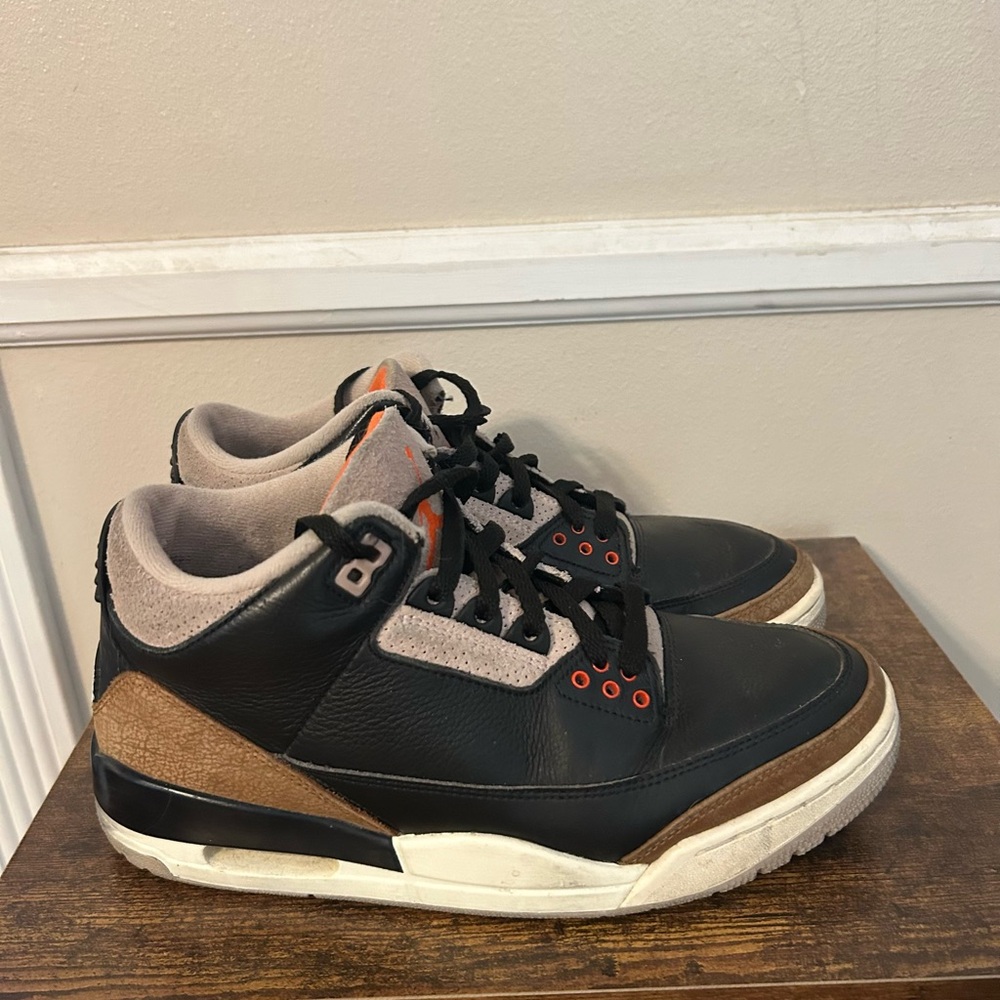 Jordan 3 Desert Elephant size 9